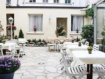 Hotel Garden Saint Martin 2*