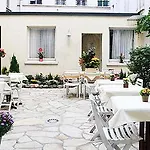 Отель Garden Saint Martin 2*